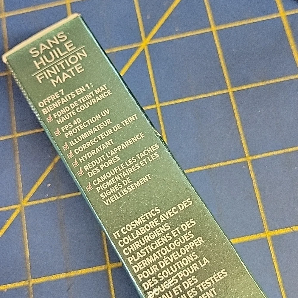 IT Cosmetics Cream Silver Foundation SPF NEW 32ml
